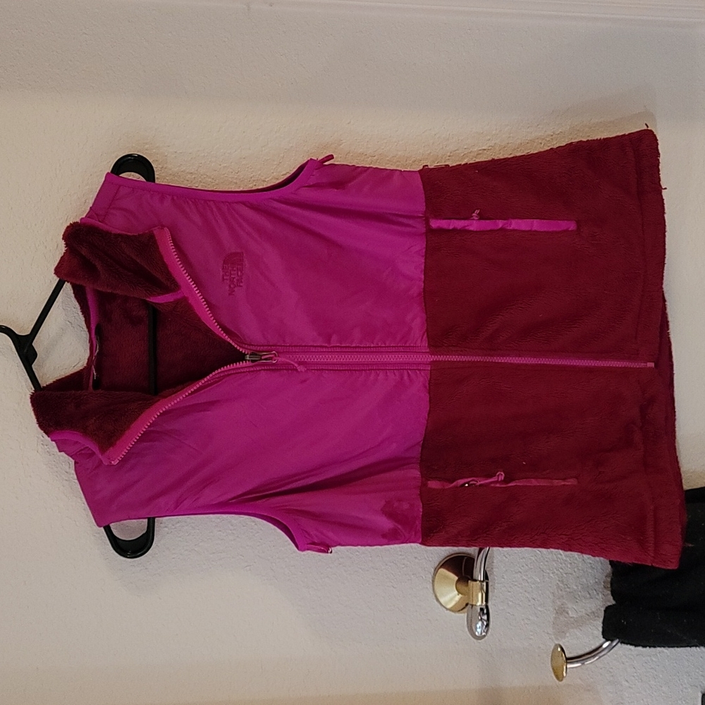 North Face Vest Medium pink maroon